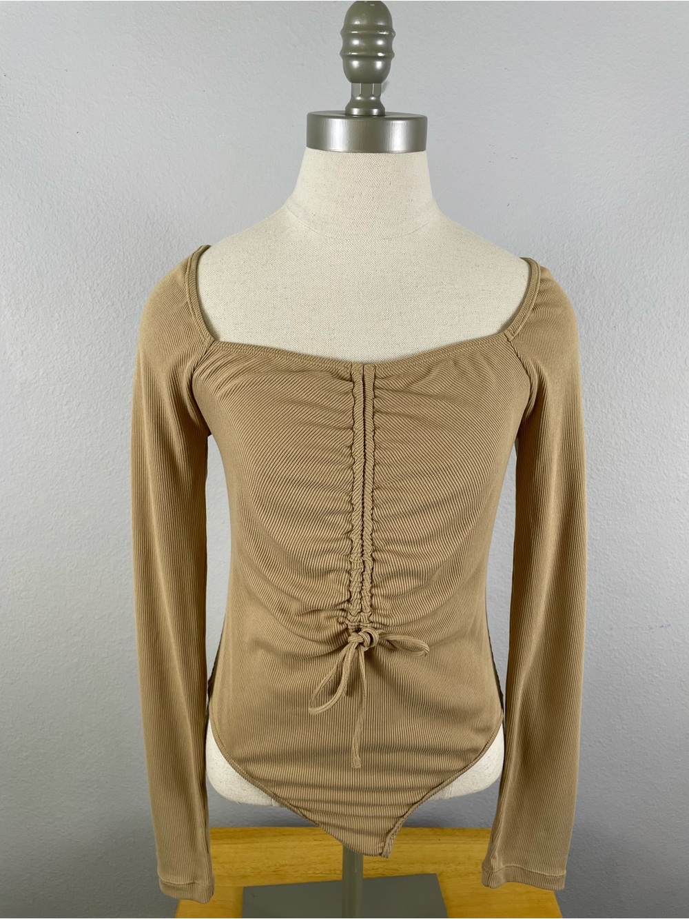 Princess Polly Ruched Square Neck Long Sleeve Bodysuit - Tan